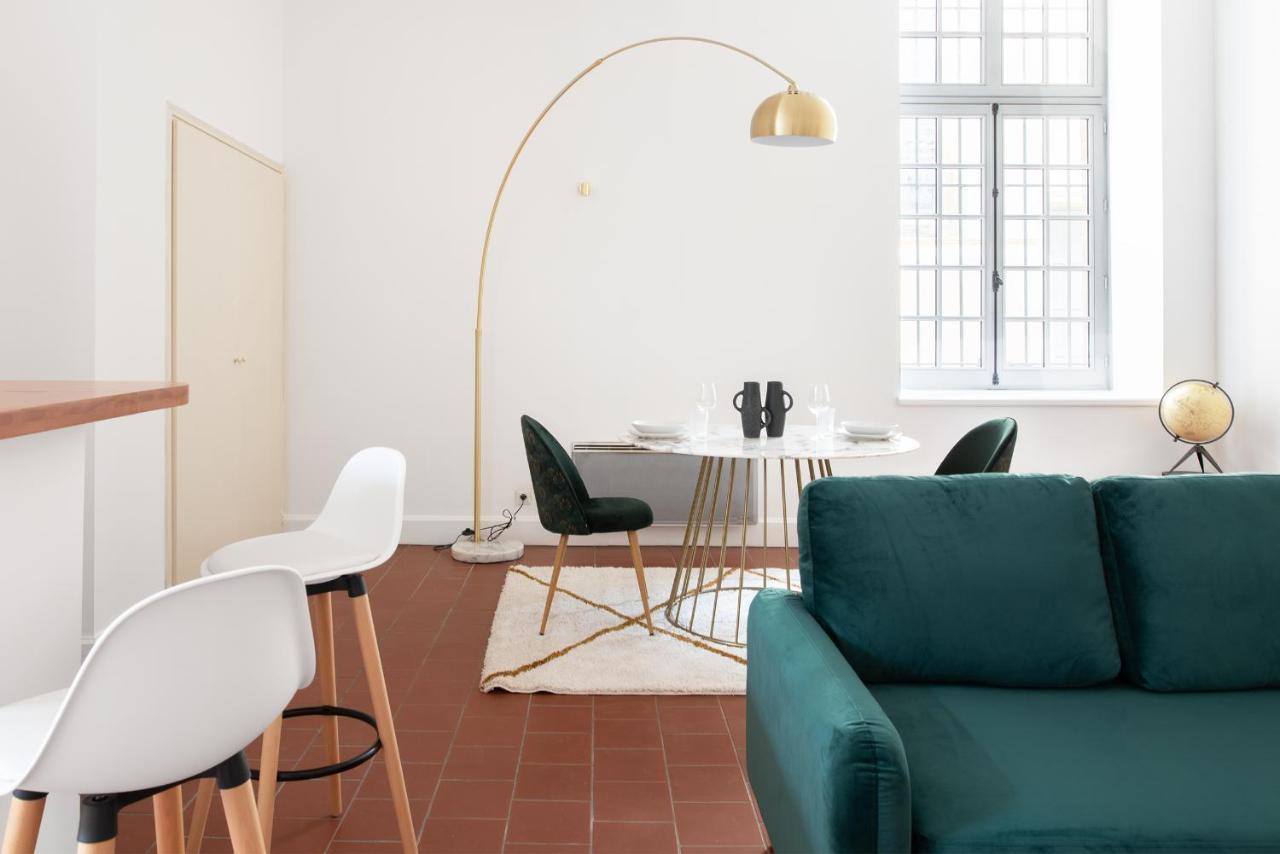 Superbe Appartement Avec Cour Dans La Bastide Carcassonne Exterior photo